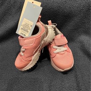 Cat & Jack Velcro pink sneakers